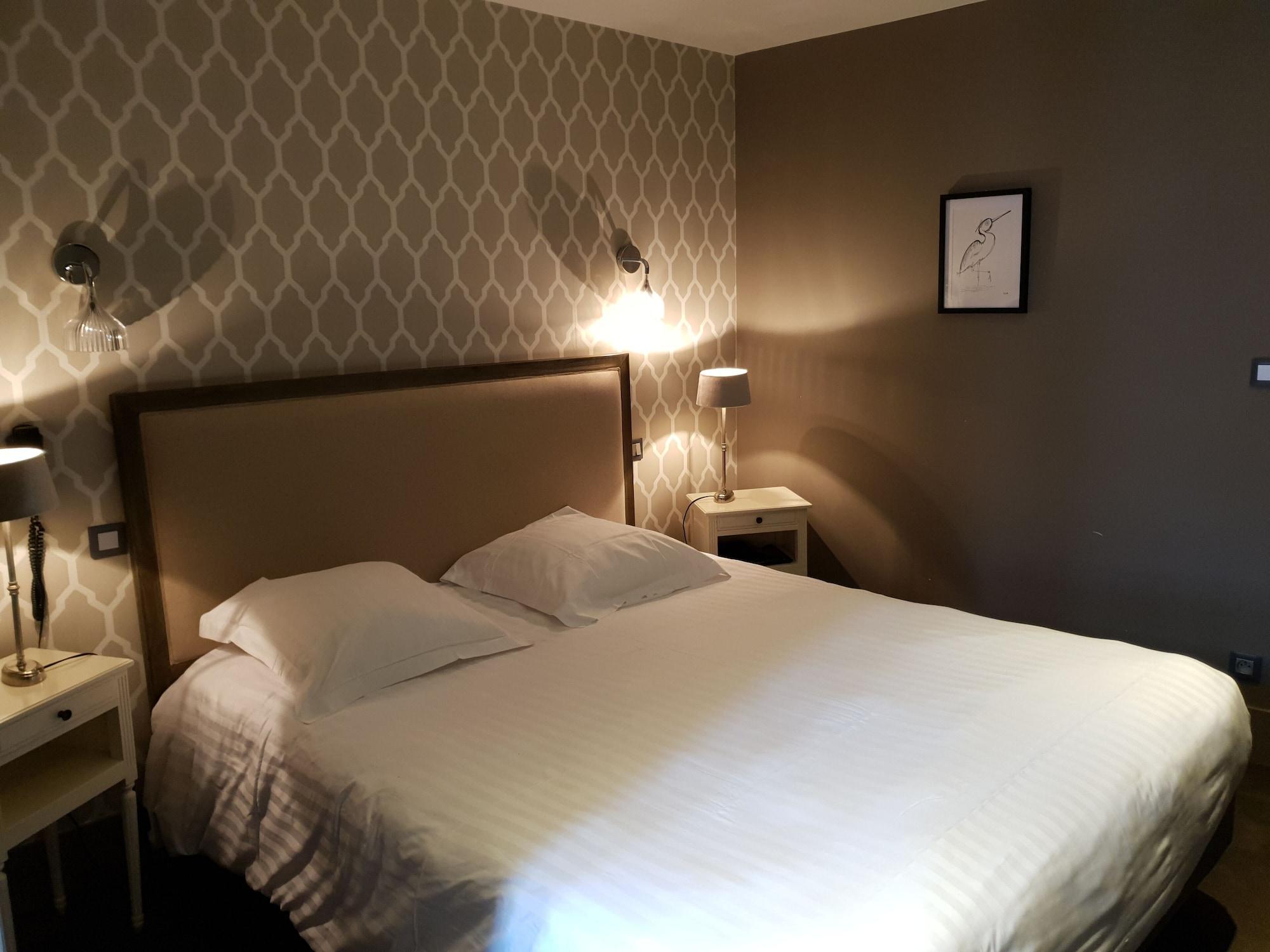 The Originals Boutique, Hotel La Colonne De Bronze, סן-ואלרי-סור-סום מראה חיצוני תמונה