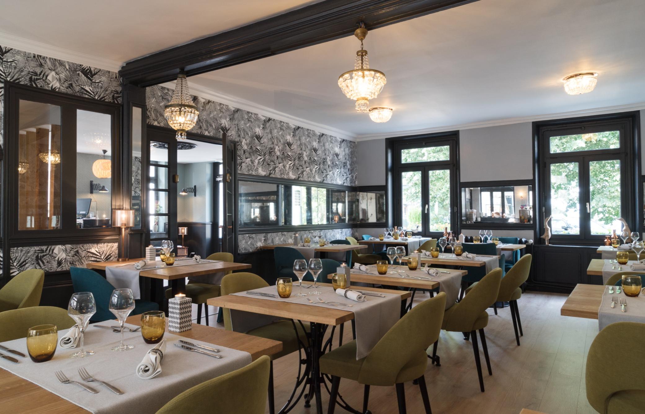 The Originals Boutique, Hotel La Colonne De Bronze, סן-ואלרי-סור-סום מראה חיצוני תמונה