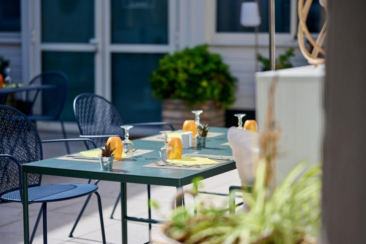 The Originals Boutique, Hotel La Colonne De Bronze, סן-ואלרי-סור-סום מראה חיצוני תמונה