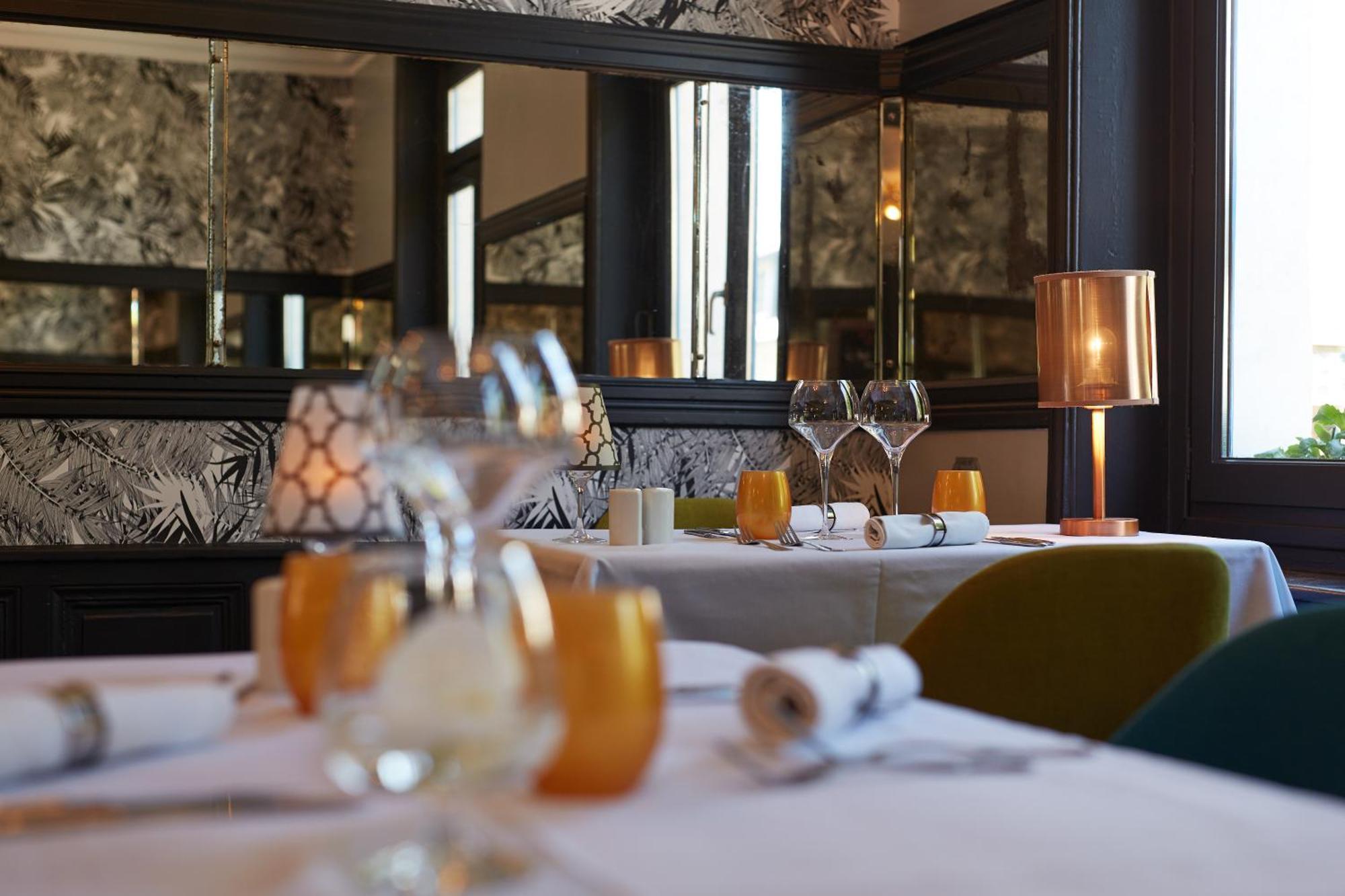 The Originals Boutique, Hotel La Colonne De Bronze, סן-ואלרי-סור-סום מראה חיצוני תמונה