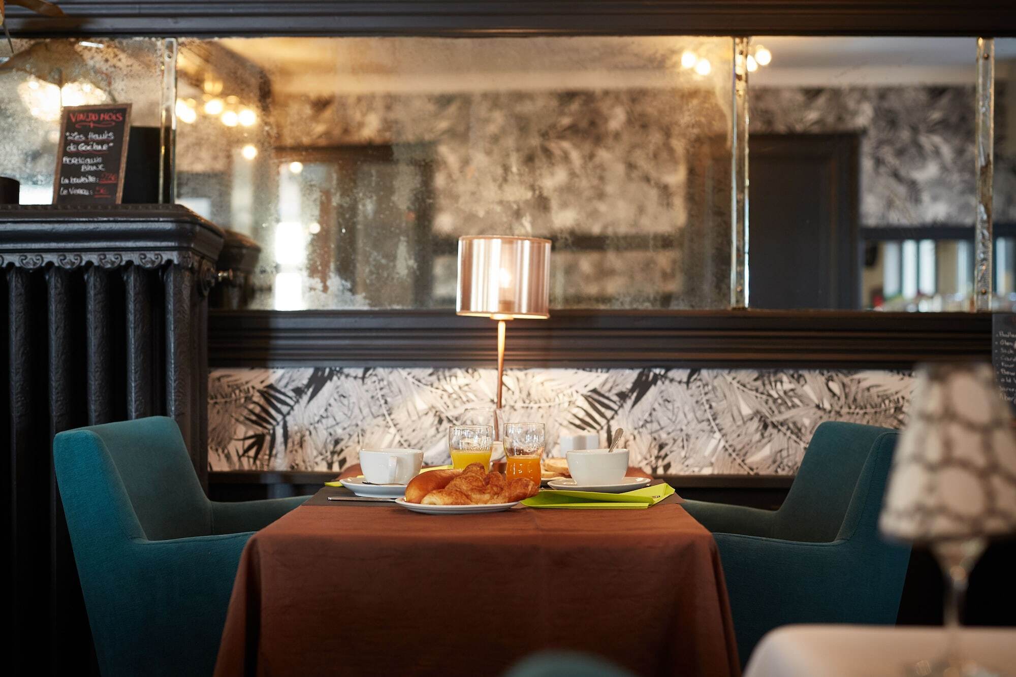 The Originals Boutique, Hotel La Colonne De Bronze, סן-ואלרי-סור-סום מראה חיצוני תמונה