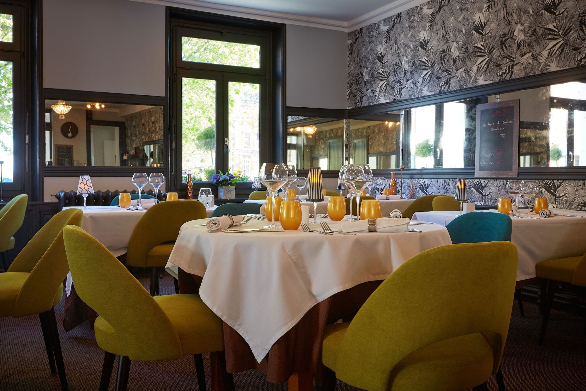 The Originals Boutique, Hotel La Colonne De Bronze, סן-ואלרי-סור-סום מראה חיצוני תמונה